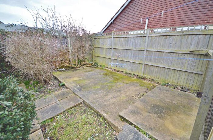 2 Bedroom Semi-Detached Bungalow For Sale In Viking Way, Holland-on-Sea, CO15