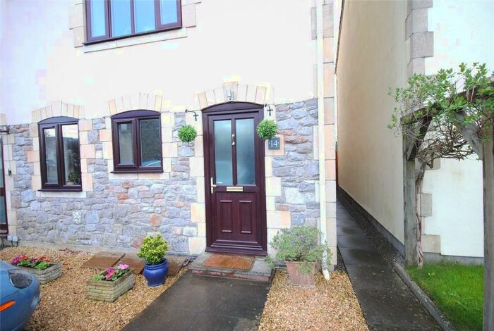 2 Bedroom Apartment To Rent In Old Station Close, Cheddar, BS27
