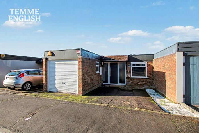 4 Bedroom Terraced House For Sale In Gun Hill Place, Basildon, SS16