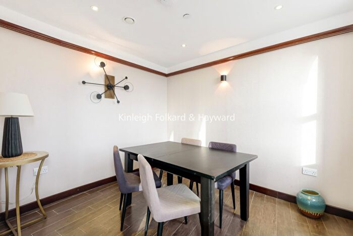 1 Bedroom Flat To Rent In Southwark Street, London, SE1