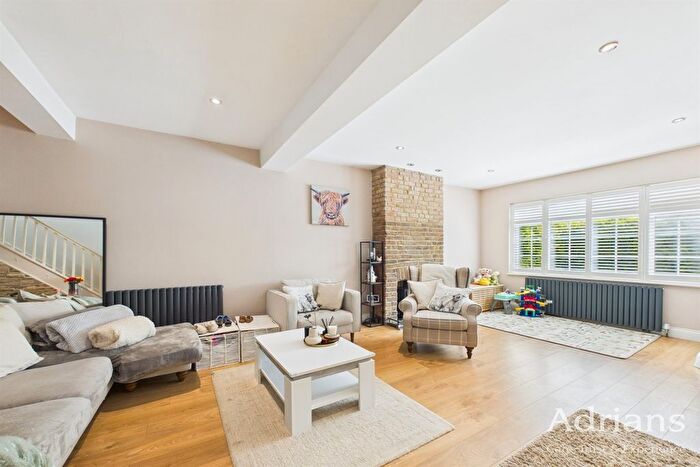 5 Bedroom End Of Terrace House For Sale In Rainsford Road, Chelmsford, CM1