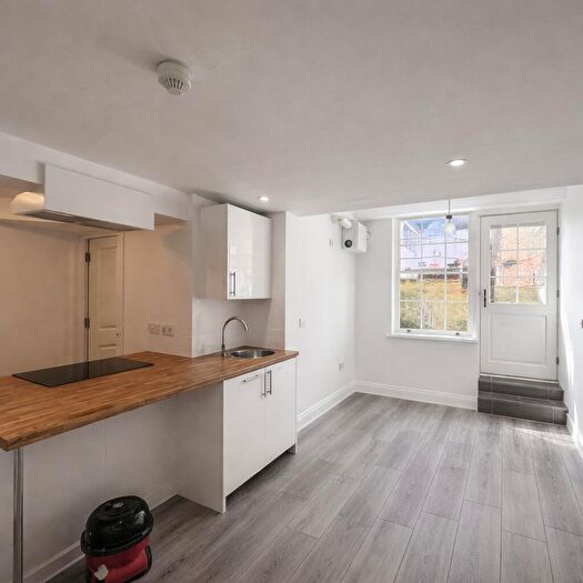 1 Bedroom Flat To Rent In Flat, Cranbury Place, SO14