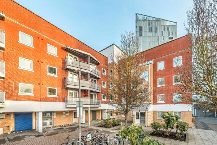 2 Bedroom Flat To Rent In Bruford Court, Greenwich, SE8