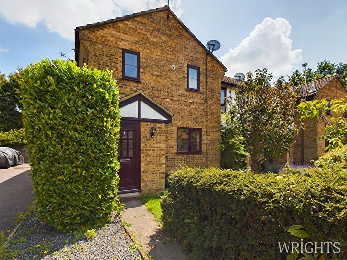 1 Bedroom Terraced House To Rent In Rivenhall End, Welwyn Garden City, AL7