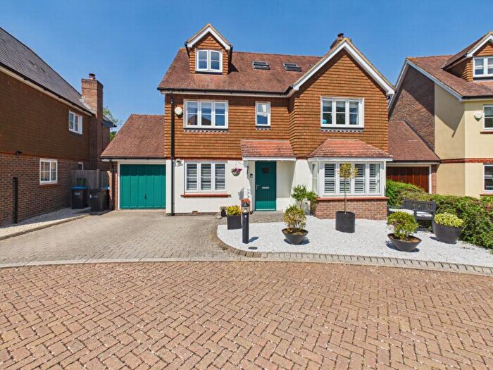 5 Bedroom House For Sale In Hurstbeech Close, Hurstpierpoint, BN6
