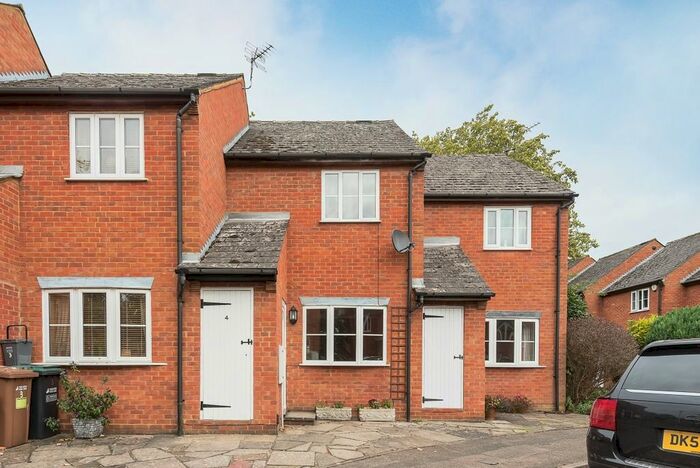 2 Bedroom Terraced House To Rent In Evans Close, Croxley Green, Rickmansworth, WD3