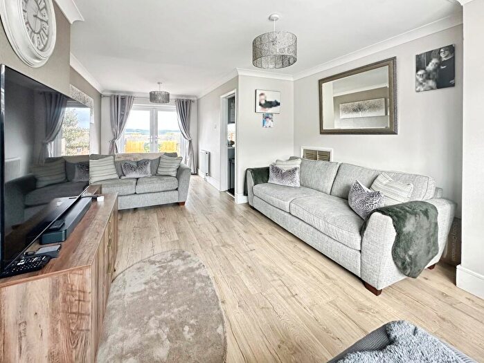 2 Bedroom Terraced House For Sale In Woodpecker Road, Aylesford, ME20