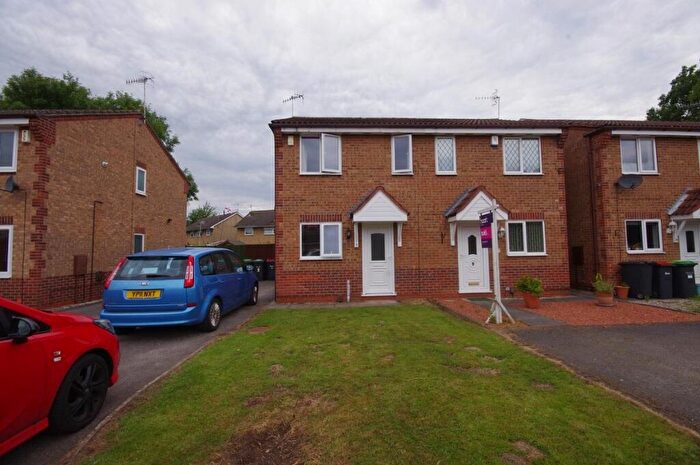 2 Bedroom Semi Detached House To Rent In Broomhill Park View, Hucknall, Nottingham, NG15
