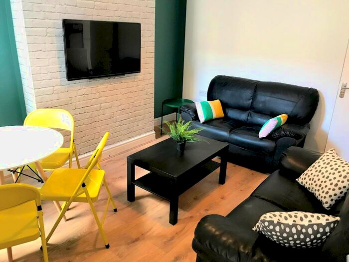 4 Bedroom Terraced House To Rent In Adelaide Road, Liverpool, Merseyside, L7