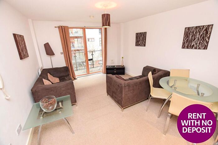 2 Bedroom Flat To Rent In Barton Place, Hornbeam Way, Green Quarter, Manchester, M4