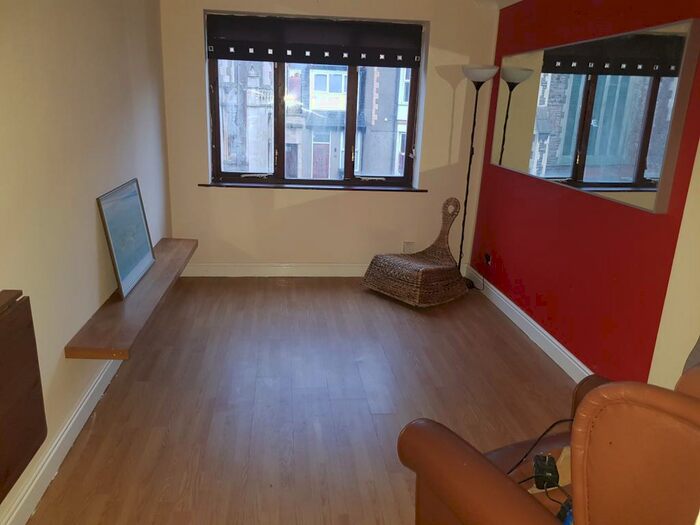1 Bedroom Apartment To Rent In Piercefield Place, Roath, Cardiff, CF24