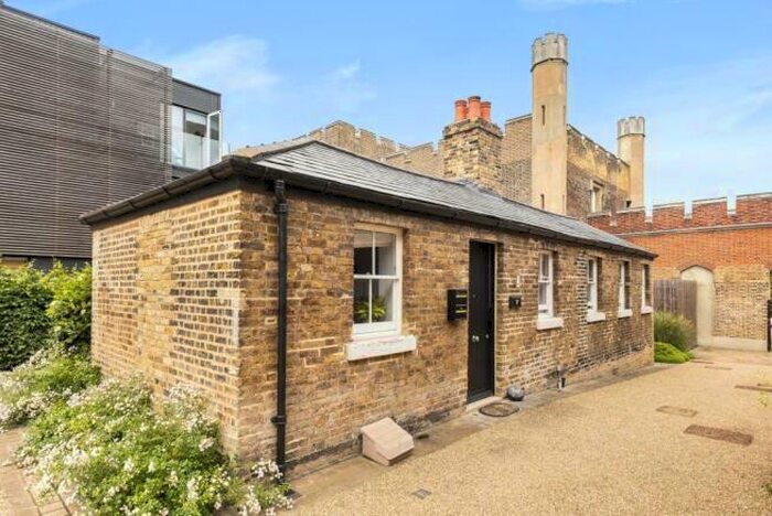 1 Bedroom House To Rent In Napoleon Lane, London, SE18