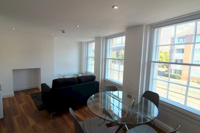 1 Bedroom Apartment To Rent In Queens Road, Reading, RG1