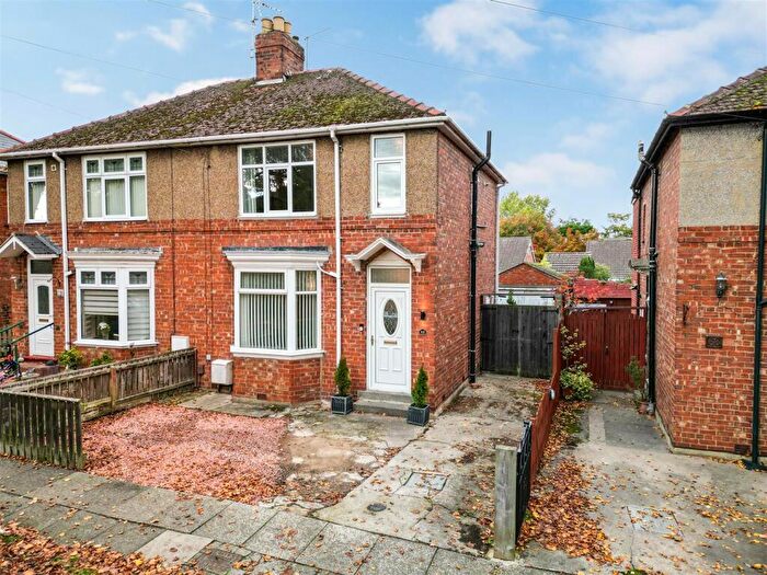 2 Bedroom Semi Detached House For Sale In Sandriggs, Darlington, DL3