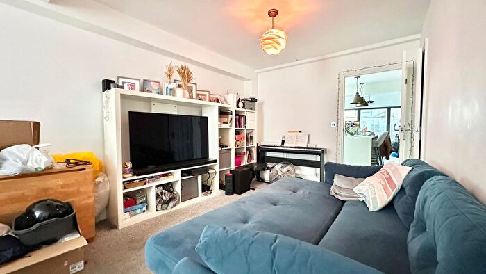 4 Bedroom Terraced House To Rent In Upperton Road West, London, E13