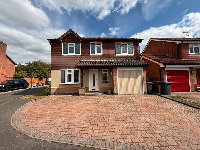 4 Bedroom Detached House To Rent In Bramley Dale, Church Gresley, DE11