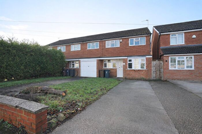 3 Bedroom Semi Detached House For Sale In Carnarvon Grove, Gedling, Nottingham, NG4