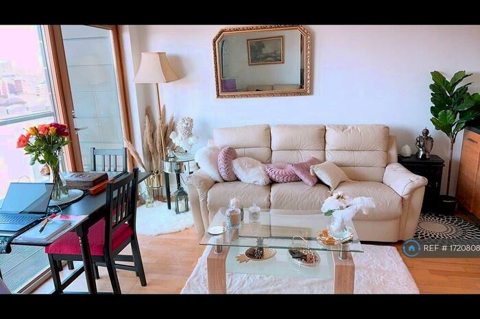 1 Bedroom Flat To Rent In La Salle Chadwick Street Clarence Dock, Leeds, West Yorkshire, LS10