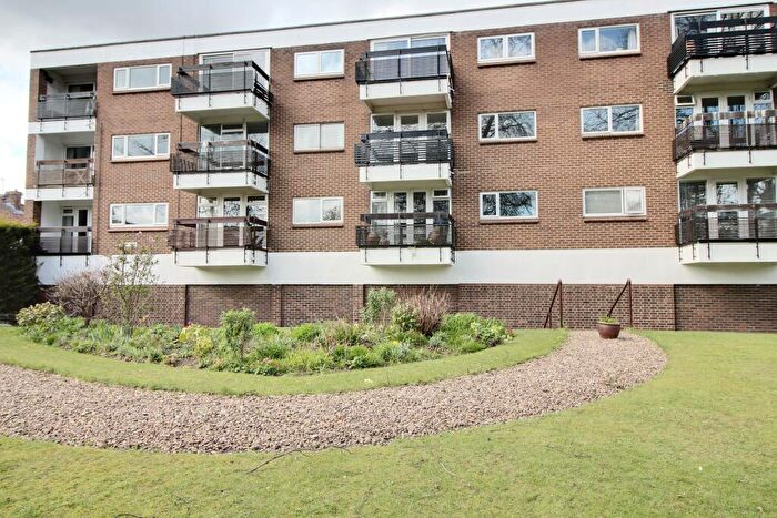2 Bedroom Flat To Rent In Cairns Court, Norwich, NR4