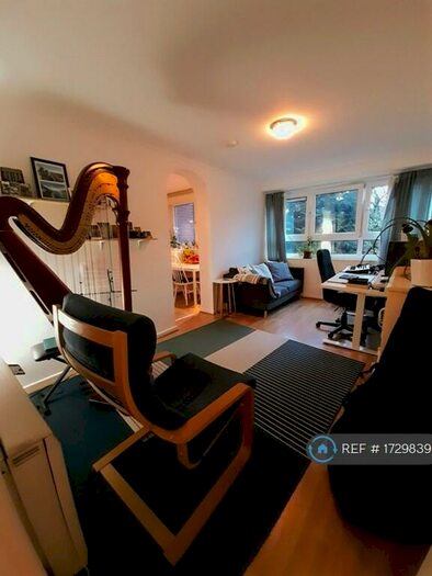 1 Bedroom Flat To Rent In Goulden House, London, SW11