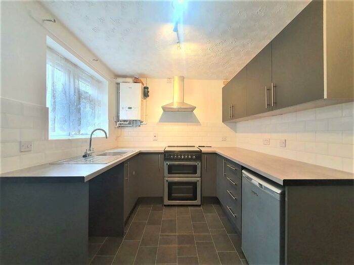 2 Bedroom Town House To Rent In Martin Street, Belgrave, Leicester, LE4