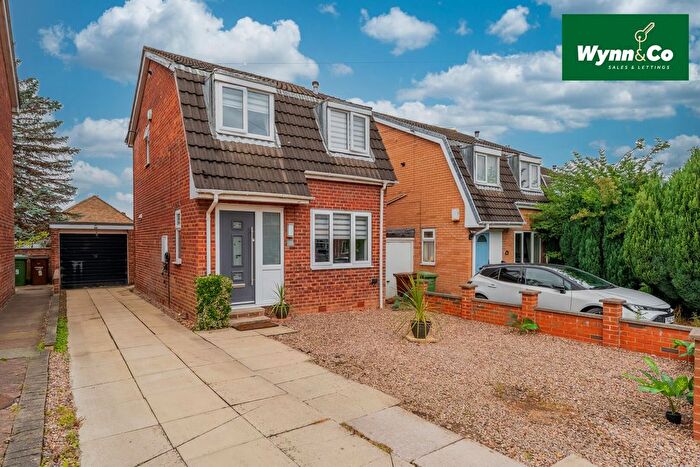 3 Bedroom Detached House For Sale In Dovedale Close, Crofton, Wakefield, WF4