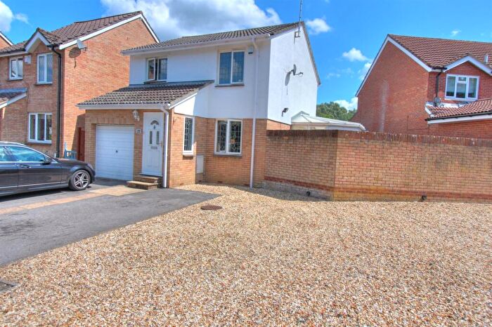 3 Bedroom Detached House To Rent In Salcombe Close, Valley Park, Chandlers Ford, SO53