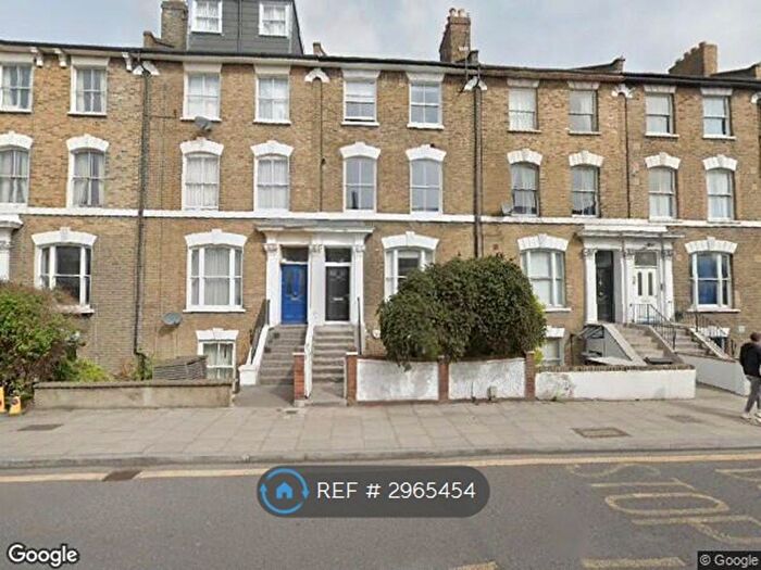 1 Bedroom Flat To Rent In Graham Road, London, E8