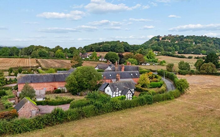 3 Bedroom Cottage For Sale In Brook Farm Cottage Moss Lane, Tarporley, Beeston Castle, CW6