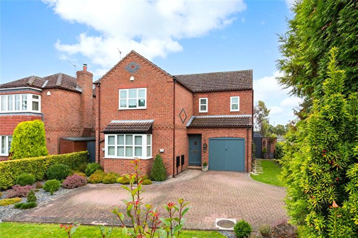 4 Bedroom Detached House For Sale In Hillgarth Court, Elvington, York, North Yorkshire, YO41