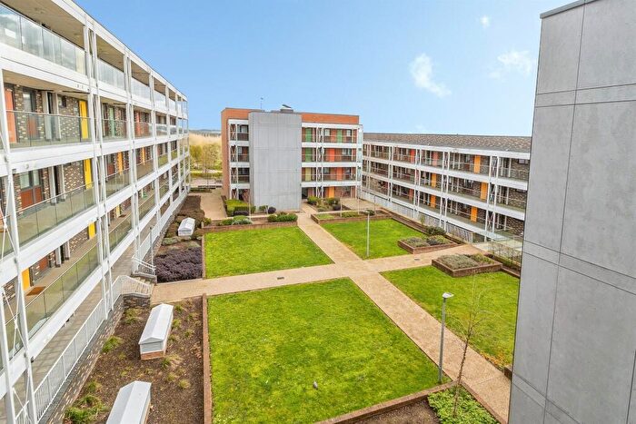 1 Bedroom Flat For Sale In Columbia Place, Campbell Park, Milton Keynes, MK9
