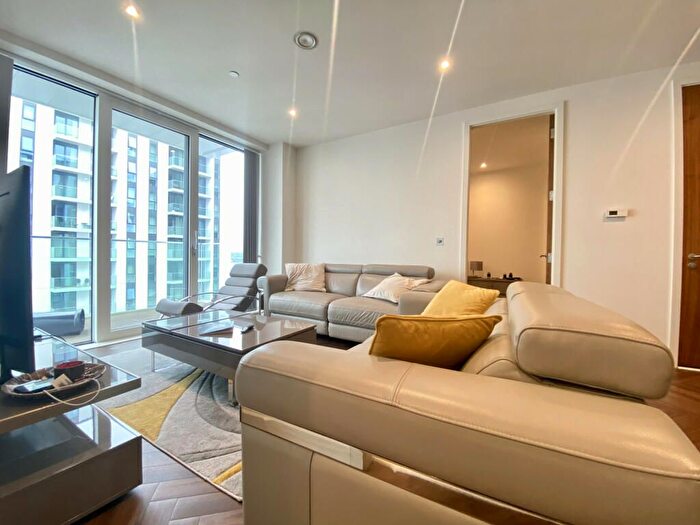 2 Bedroom Flat To Rent In Blue, Media City Uk, Salford Quays, Salford, M50