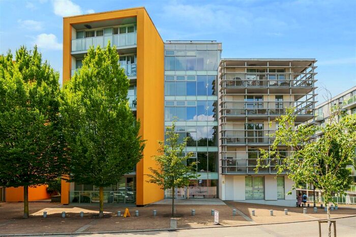 Flat To Rent In New River Avenue, Hornsey, N8