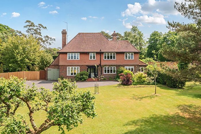 4 Bedroom Detached House To Rent In Church Street, Horsham, West Sussex, RH12