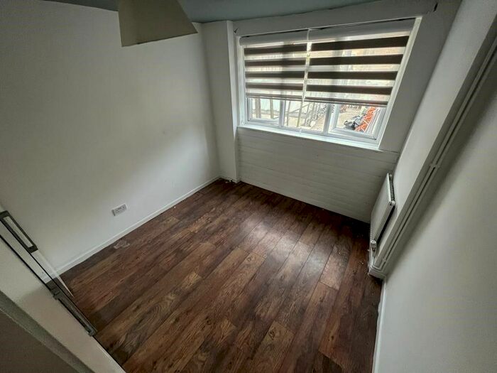 2 Bedroom Flat To Rent In Lansdowne Road, London, N17