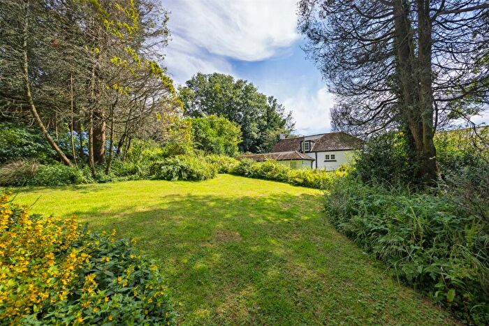 4 Bedroom Detached House For Sale In Stoke Hill, Yelverton, Devon, PL20