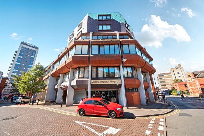 1 Bedroom Flat For Sale In Market Street, Maidenhead, SL6
