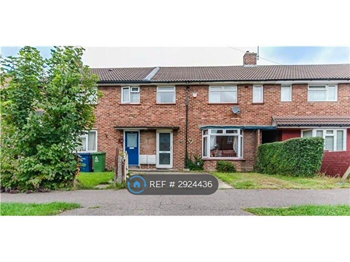 3 Bedroom Terraced House To Rent In Thorleye Road, Cambridge, CB5