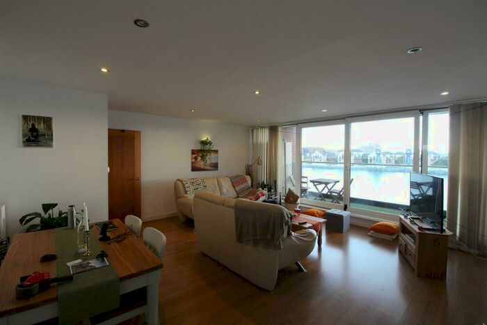2 Bedroom Flat To Rent In Aegean Apartments, Royal Docks, E16
