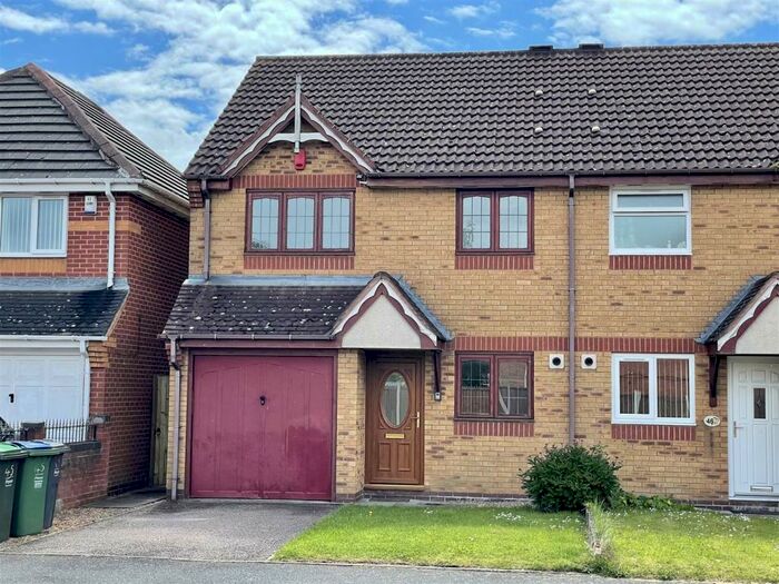 3 Bedroom Semi-Detached House To Rent In Station Street, Tipton, DY4
