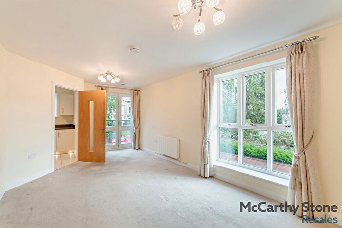 2 Bedroom Flat For Sale In Dawson Grange, North Street, Ripon, HG4