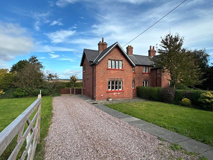 3 Bedroom Semi-Detached House For Sale In Lord Sefton Way, Great Altcar, Liverpool, L37