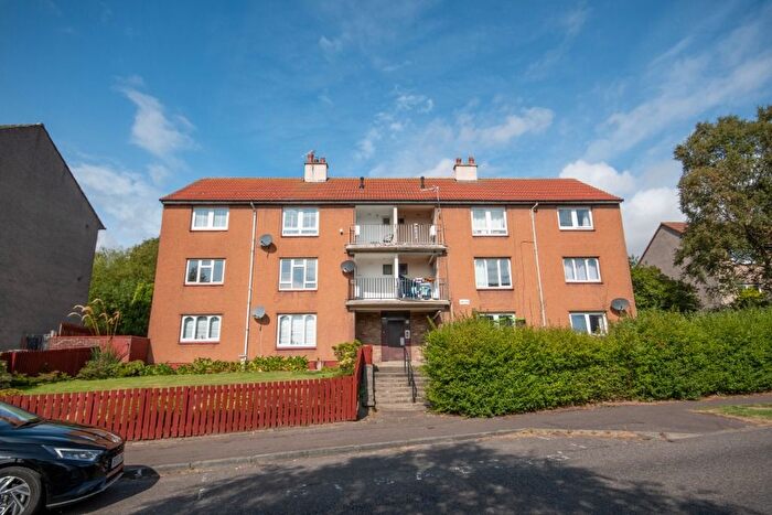 2 Bedroom Flat To Rent In Dunearn Drive, Kirkcaldy, KY2