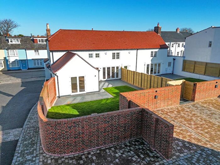 4 Bedroom Semi Detached House For Sale In Milford On Sea, SO41