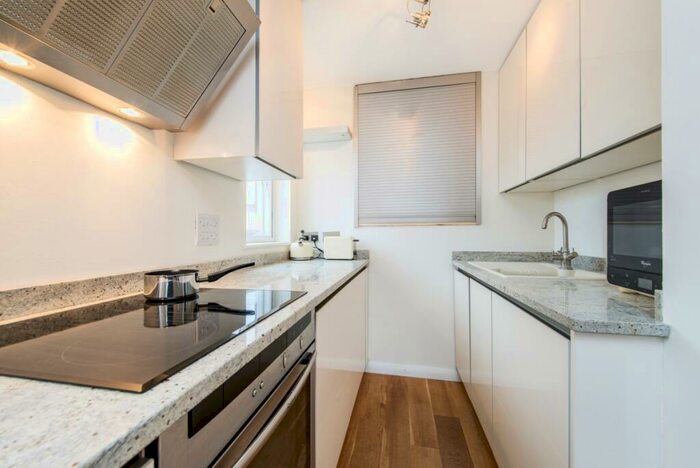 1 Bedroom Flat To Rent In Daventry Street London, NW1