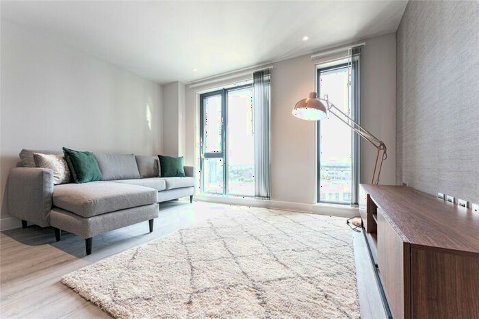 2 Bedroom Apartment To Rent In St Martins Place, Broad Street, Birmingham, West Midlands, B15