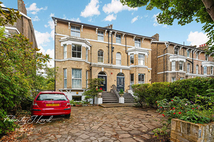 1 Bedroom Apartment For Sale In Vanbrugh Park, London, SE3