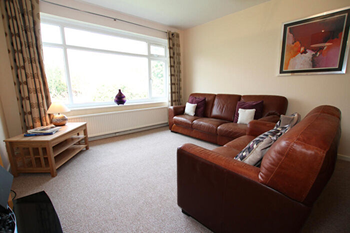 2 Bedroom Apartment To Rent In The Poplars, Headingley, Leeds, LS6