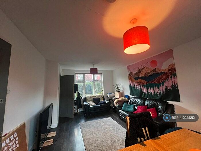 4 Bedroom Terraced House To Rent In Ash Road, Leeds, LS6