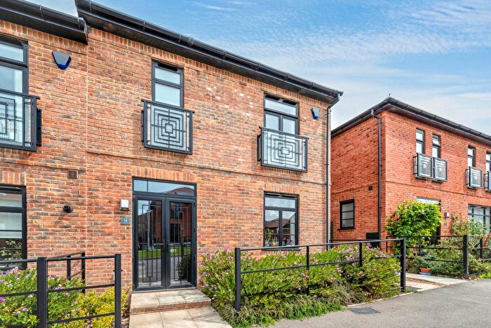 3 Bedroom End Of Terrace House For Sale In Bell Avenue, Canterbury, CT1